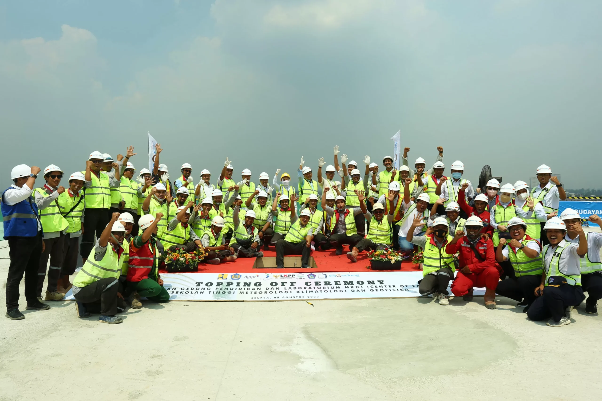 WEGE Gelar Topping Off Gedung Milik BMKG