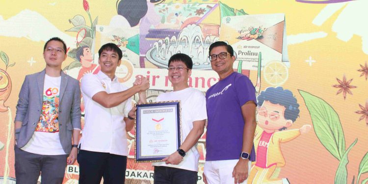 Combiphar Rayakan HUT Air Mancur Group ke-60 dengan Semarak Inspirasi Sehat Lintas Usia