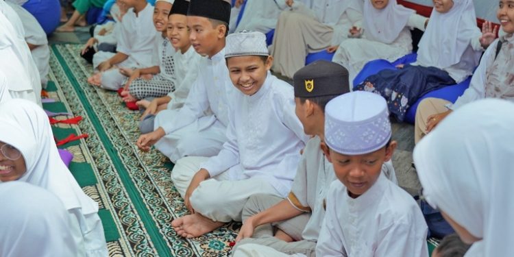 Lintasarta Santuni Anak Yatim di 3 Provinsi lewat Program CSR Lintasarta Peduli Negeri