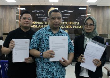 Jadi Sahabat Pengadilan, PKKEI Berikan Naskah Kajian Amicus Curiae Karen Agustiawan