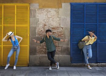 Shopee Hadirkan Nostalgia Menemukan Inspirasi Gaya Fashion Lama