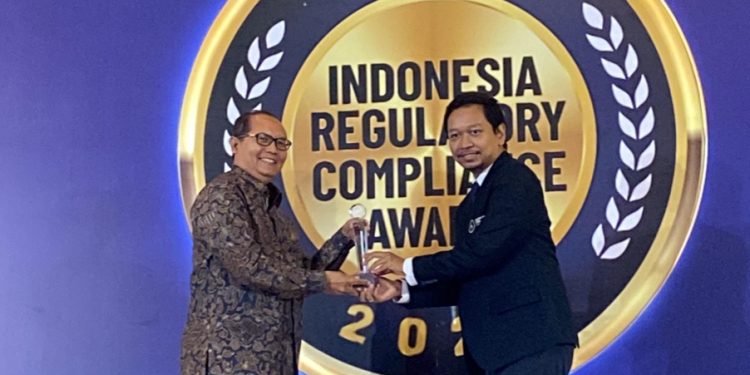 Lintasarta Raih Penghargaan Diamond dalam Indonesia Regulatory Compliance Awards 2024