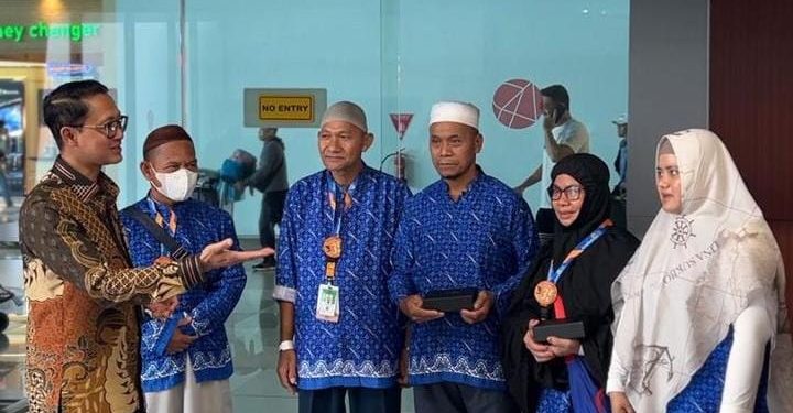 Komitmen BSI dalam Melayani Jamaah Haji, BSI Sambut Kepulangan Jemaah Haji 2024