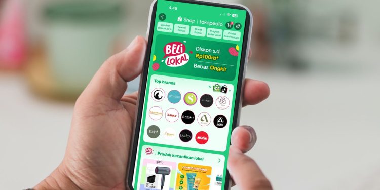 Tren Belanja Online Fashion di Tokopedia dan ShopTokopedia Terus Meningkat Semester I 2024