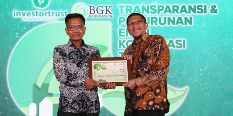 Danamon Menerima Penghargaan Transparansi & Penurunan Emisi Korporasi Terbaik 2024