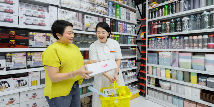 MR.DIY Ajak Warga Belanja Hemat, Seru, Serba Ada di Jakarta Fair 2024