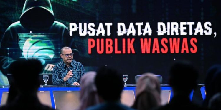 Hadapi Serangan Siber, Wamen Nezar Patria: Transformasi Digital Jalan Terus