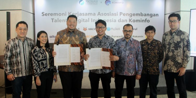Jalin Kolaborasi Strategis Bersama Kominfo APTDI Dorong Pertumbuhan Talenta Digital di Indonesia