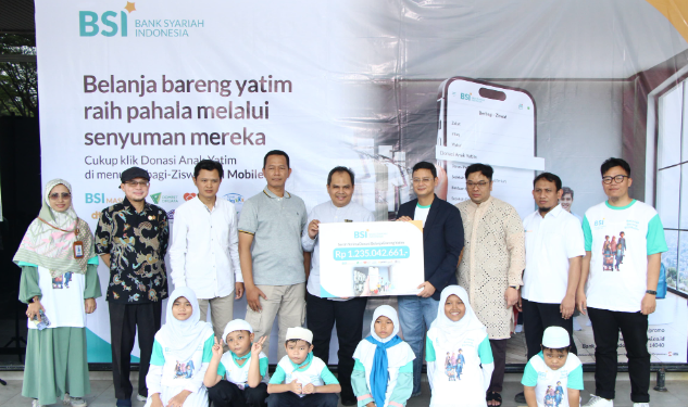 BSI Ajak 140 Anak Yatim Belanja, Ajarkan Literasi Transaksi Syariah