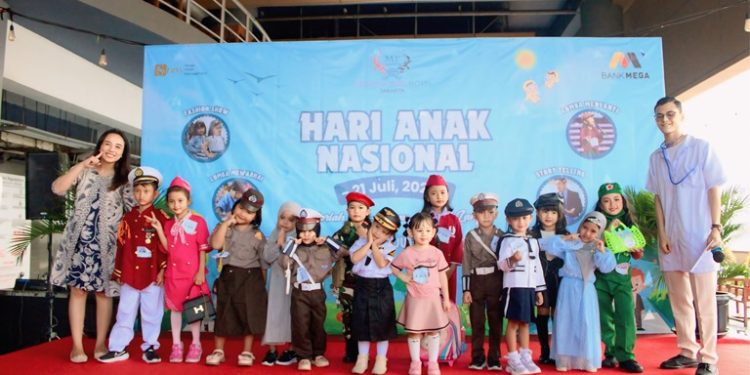 100 Anak Lebih Ikuti Perayaan Hari Anak Nasional di Merlynn Park Hotel Jakarta