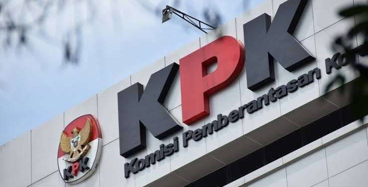 KPK Lelang Barang Rampasan Suami Bupati Mojokerto Ikfina Fahmawati