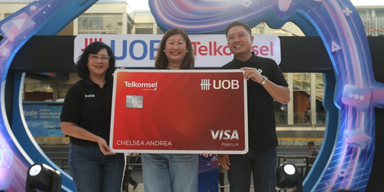 UOB Indonesia dan Telkomsel Luncurkan Kartu Kredit Co-Branded, Dukung ‘Lifestyle Connected’