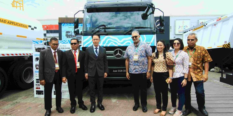 Daimler Truck Indonesia Hadir Melayani Customer Tambang di Mining Indonesia