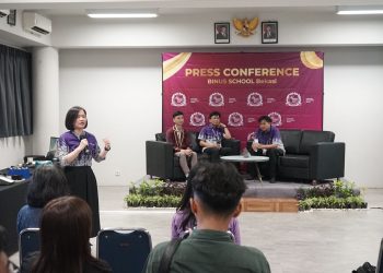 Dorong Penurunan Emisi, Siswa BINUS SCHOOL Bekasi Hadirkan Lampu Tenaga Surya