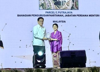 United Tractors Raih Penghargaan ASEAN Energy Award 2024