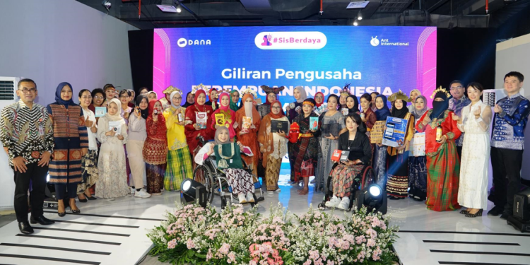 35 UMKM Perempuan Menangkan SisBerdaya dan DisBerdaya 2024