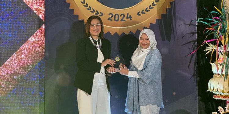 Lia Alizia Raih Penghargaan The Most Recommended Lawyer dalam kategori In House Counsel Choice 2024