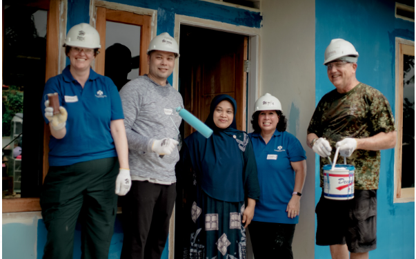 New Thunderbird Dean Reinforces Commitment to Indonesia, Driving Community Empowerment and Innovation