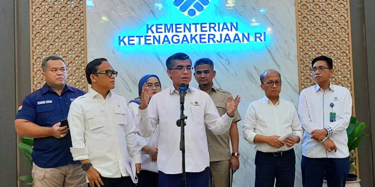 Menaker RI Resmi Terbitkan Regulasi Penetapan Upah Minimum 2025