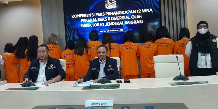 Ditjen Imigrasi Gerebek 12 PSK WNA Bagian dari Jaringan Prostitusi Internasional