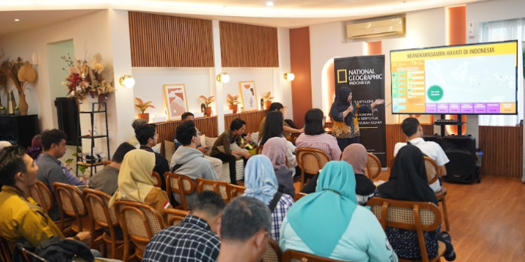 Banyak Spesies Indonesia Terancam Punah: Bagaimana Cara Kita Menyelamatkannya?