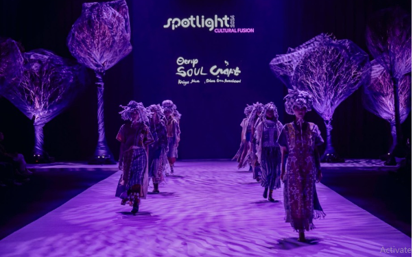 Usung Tema Cultural Fusion, SPOTLIGHT Indonesia 2024 Hadirkan Kebaruan Fesyen Kontemporer dengan Sorotan Wastra dan Budaya Nusantara