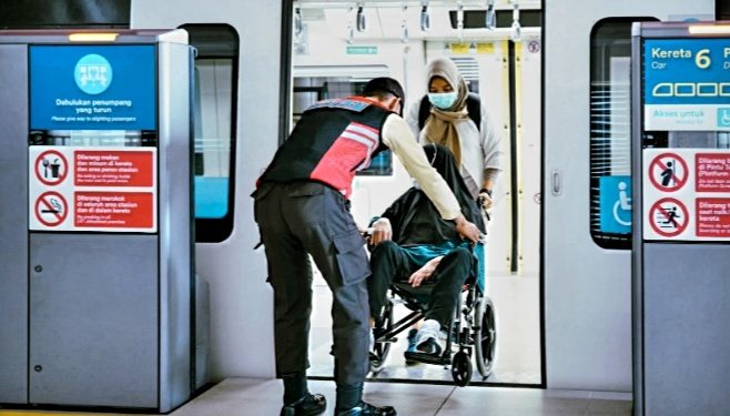 LRT Jabodebek Hadirkan Layanan Ramah Disabilitas di Seluruh Stasiun