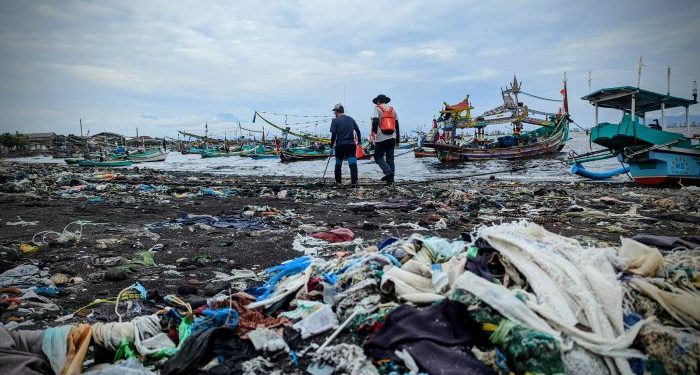 Solusi Plastik Berbasis Sistem, Kolaborasi BRIN dan Inggris di Proyek PISCES