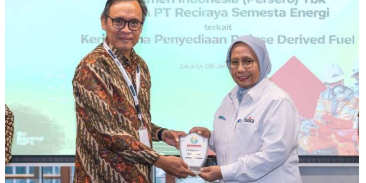PT Semen Indonesia (Persero) Tbk Kerjasama dengan Resinergi Tingkatkan Penggunaan Bahan Bakar Alternatif