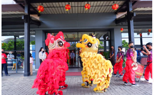 Sentral Cawang Hotel Rayakan Tahun Ular dengan Buffet Spesial Imlek