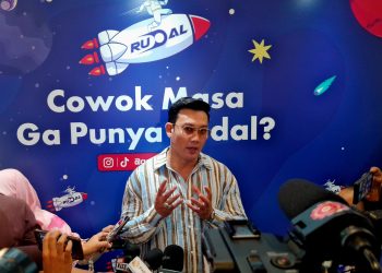 Gandeng Manzone, Denny Sumargo Luncurkan Merek Pakaian Dalam Pria: RUDAL