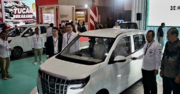 UTOMOCORP Luncurkan si-Moblis Mungil Honri Boma EV di IIMS 2025