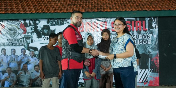 MBI Jakarta Salurkan Bantuan Sosial ke Rumah Yatim Piatu Muslimin