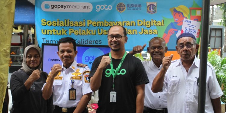 GoPay Digitalisasi Terminal Kalideres, Dukung Kelancaran Mudik