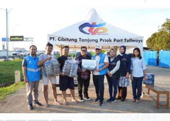 Pelindo Solusi Logistik Salurkan Bantuan untuk Korban Banjir di Bekasi