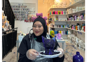 Kreator Lokal Direy Dealova Raih Sumber Penghasilan Baru via YouTube Shopping Affiliates & Shopee