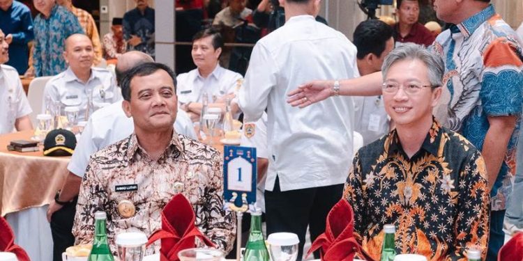 S2P Berbagi 17.399 Paket Sembako dan 29 Ton Beras untuk Warga Sekitar PLTU Cilacap