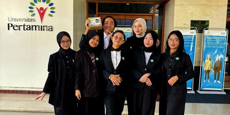 Mahasiswa UPER Olah Minyak Jelantah Jadi Lilin Aromaterapi Ramah Lingkungan