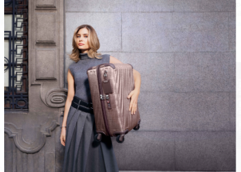 TUMI Luncurkan Koleksi 19 Degree Lite dengan Kampanye “Uncompromising Light”