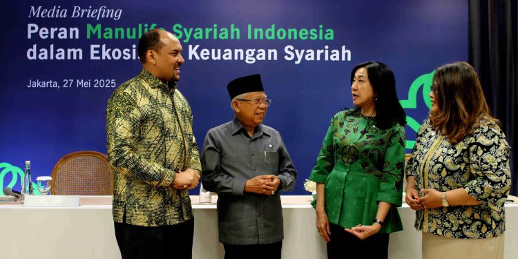 Ma’ruf Amin Ditunjuk Menjadi Ketua Dewan Pengawas Syariah di  Manulife Syariah