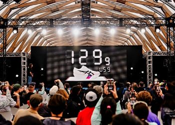 ASICS Kenalkan METASPEED™ 4 Tokyo Series di Tokyo Speed Race 2025