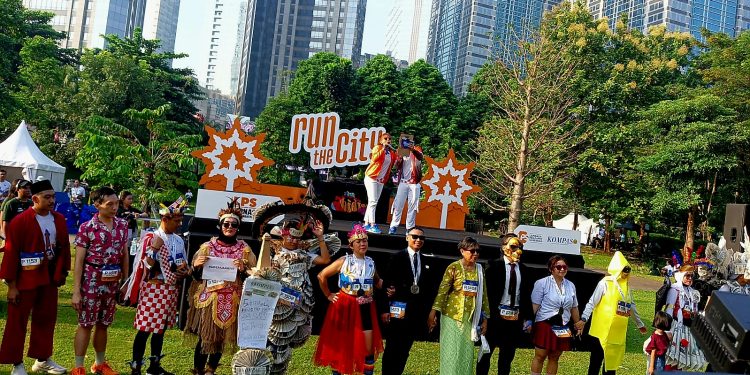 Gelaran Run The City 5K Sambut Tema Besar Time to Rise LPS Monas Half Marathon 2025
