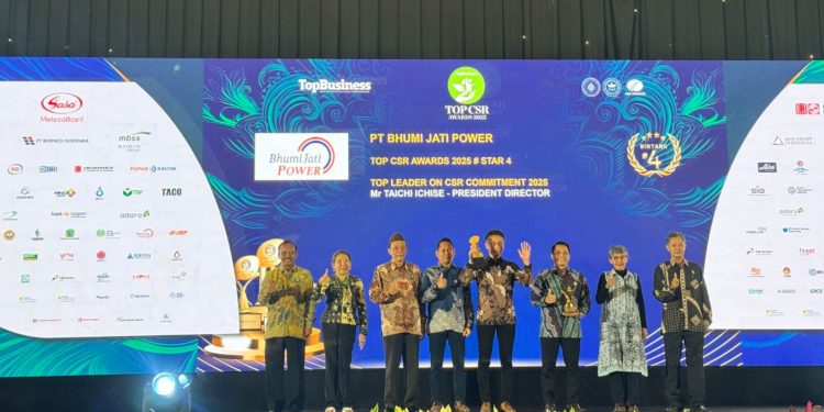 Bangun Kebermanfaatan Tanpa Henti, Grup United Tractors Raih TOP CSR Award 2025