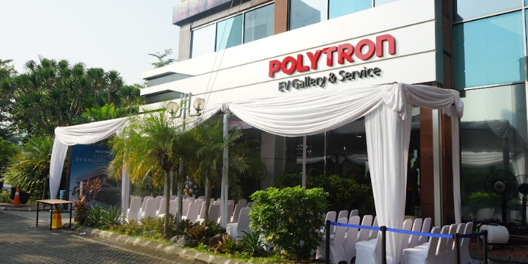 Polytron Resmi Buka Showroom Mobil Listrik Pertamanya, Hadirkan Fasilitas One Stop Solution 