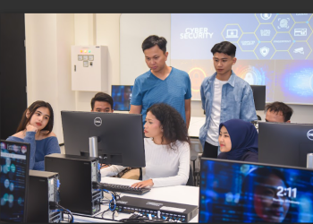 Deakin University Lancaster University Indonesia Hadirkan Program Gelar Ganda Bisnis dan Computer Science