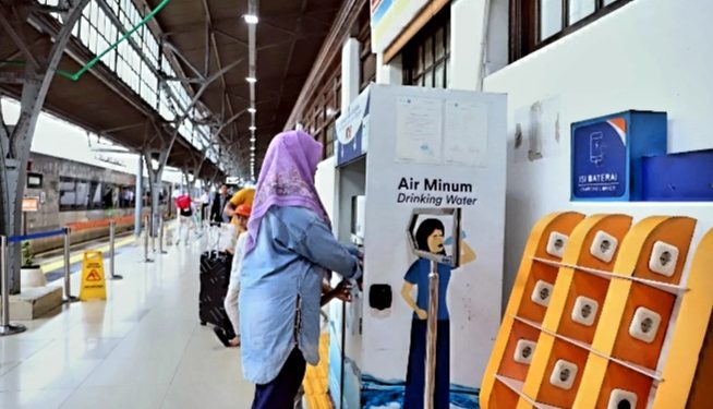 KAI Hadirkan Transportasi Ramah Lingkungan: 102 Water Station di 39 Stasiun