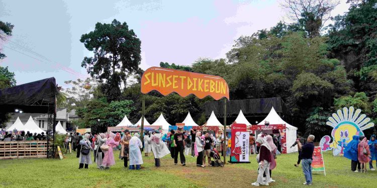 CIMB Niaga Hadirkan Pengalaman Inspiratif di Konser Sunset di Kebun TMII