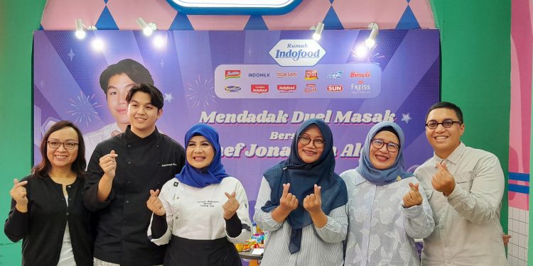 Gempar! Mendadak Duel Masak di Rumah Indofood Bikin Heboh Pengunjung Jakarta Fair 2025
