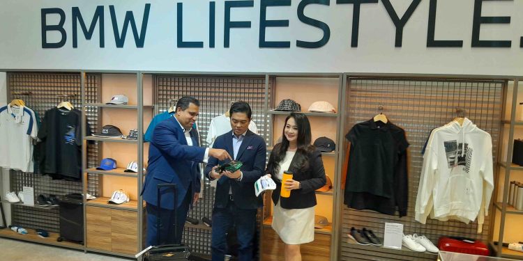 BMW Group Indonesia Berikan Sertifikat Kelulusan Program BMW Technician Apprentice Class 2025