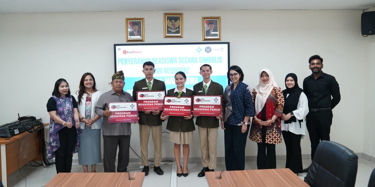 RedDoorz Berikan Beasiswa Untuk Talenta Muda Perhotelan Indonesia